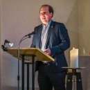 Link öffnet seitenüberlagerndes Dialog-Fenster