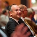 Link öffnet seitenüberlagerndes Dialog-Fenster