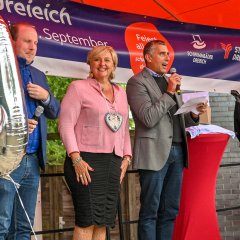 Link öffnet seitenüberlagerndes Dialog-Fenster