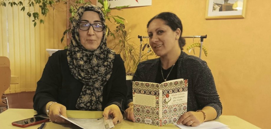 links Süheyla Yildirim und Zenah Badreddine 